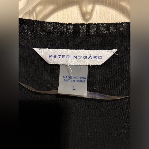 Black Peter Nygard Women’s Large Cable Knit Shrug. - Picture 2 of 6